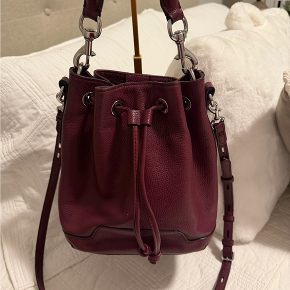 Rebecca Minkoff Handbags - Rebecca Minkoff Pebbled Burgundy Leather Shoulder/Crossbody Bucket Bag EUC
